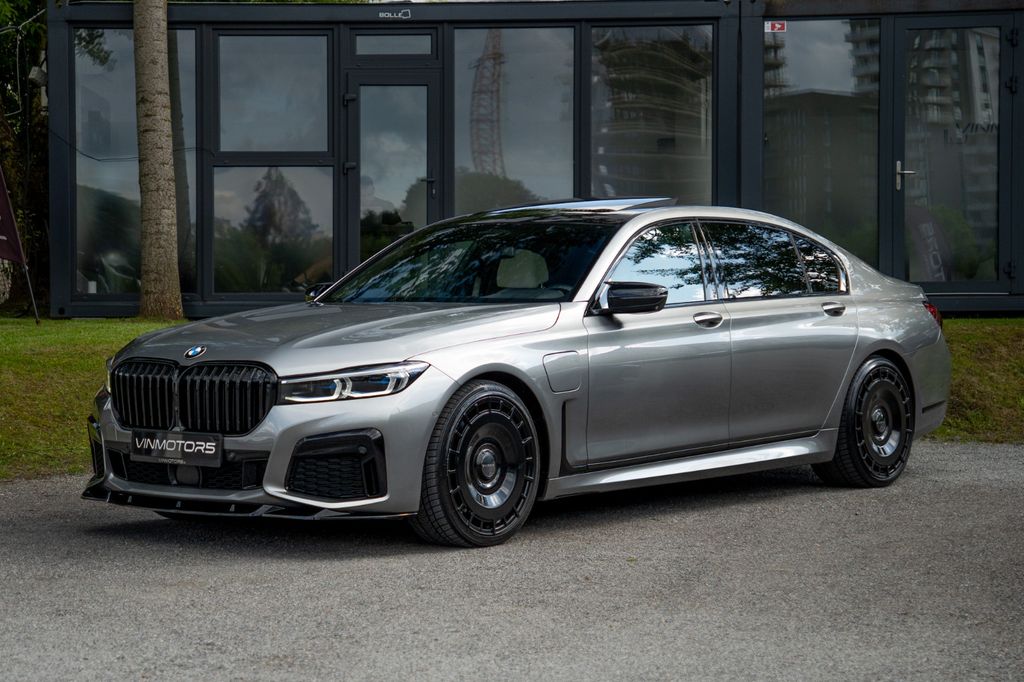 BMW 745
