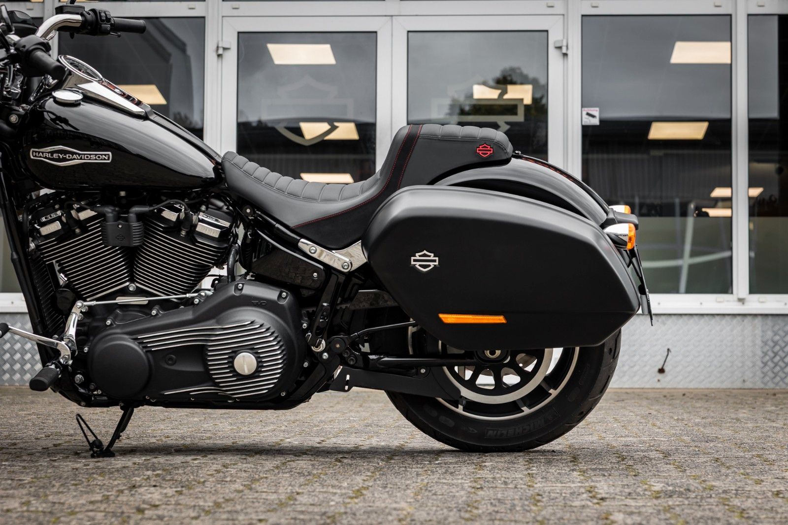 Fahrzeugabbildung Harley-Davidson FLSB SPORT GLIDE 107