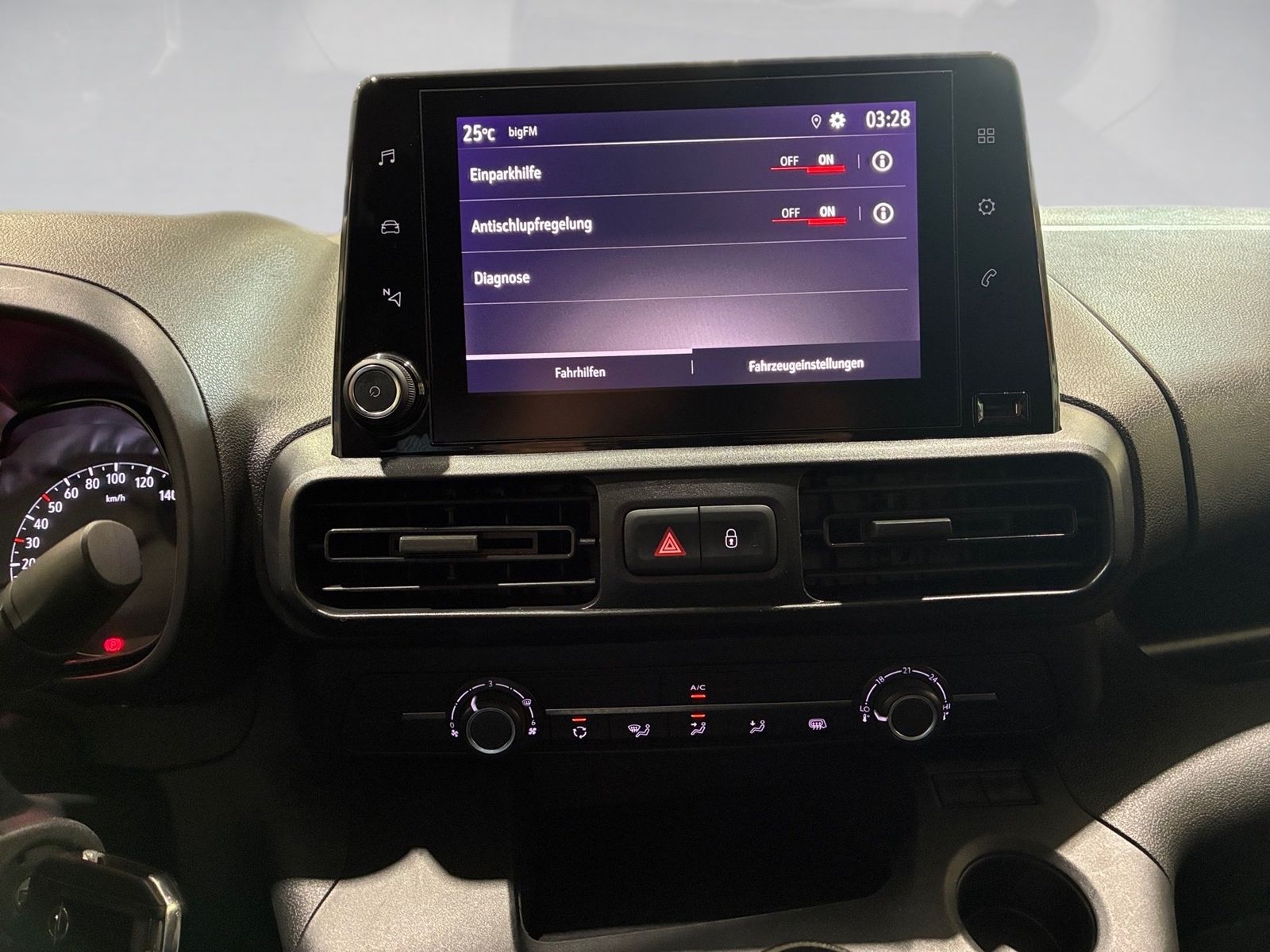 Fahrzeugabbildung Opel Combo E Cargo 1.5 D NLast XL PDC,Klima,XL