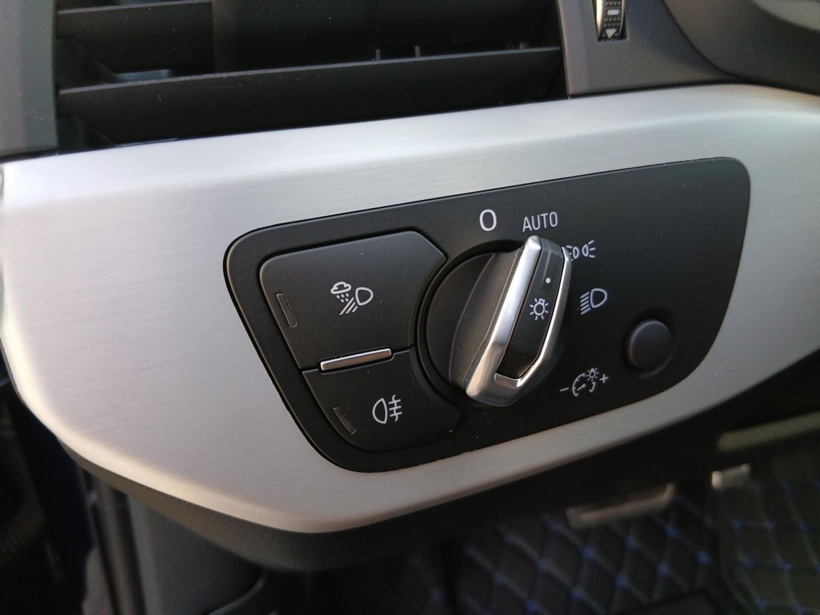 Audi A4 - Bild 15