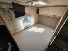 Eura Mobil 675 SB PROFILA RS | Hubbett, Französisches Bett