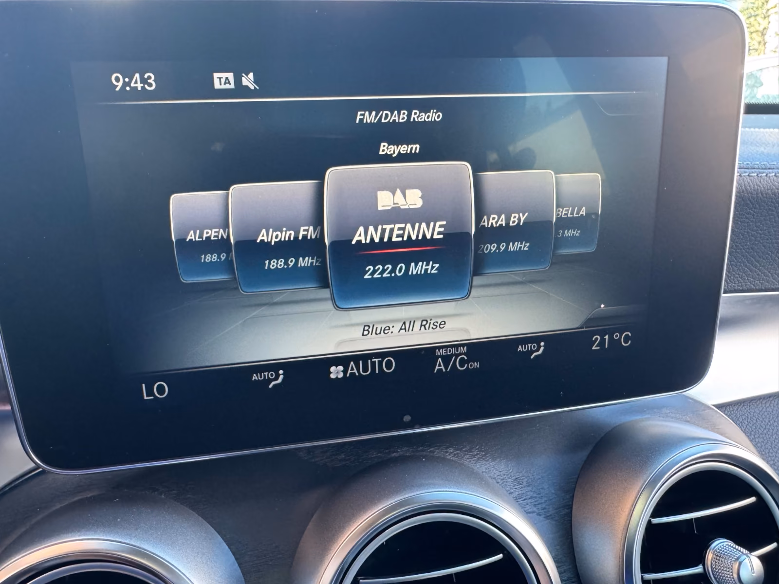 MERCEDES-BENZ GLC 350 D EXCLUSIVE / 9G / 4M / AIRM / LED / BURMEISTER / 360 /258 CH - HAYON ÉLECTRIQUE - TOIT OUVRANT - TOIT PANORAMIQUE