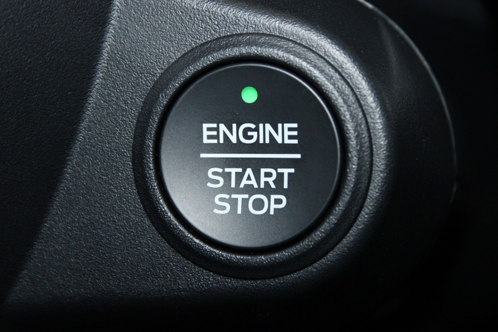 Fahrzeugabbildung Ford Ranger Platinum Automatik LEDER AHK ROLLO STDH