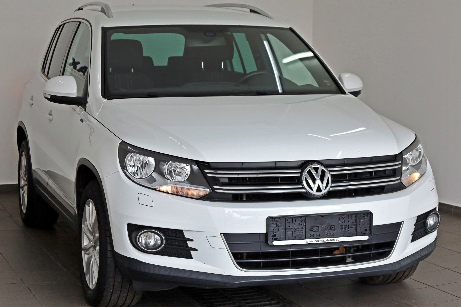 Fahrzeugabbildung Volkswagen Tiguan Lounge Sport &Style ,Navi,Kamera,AHK , WR
