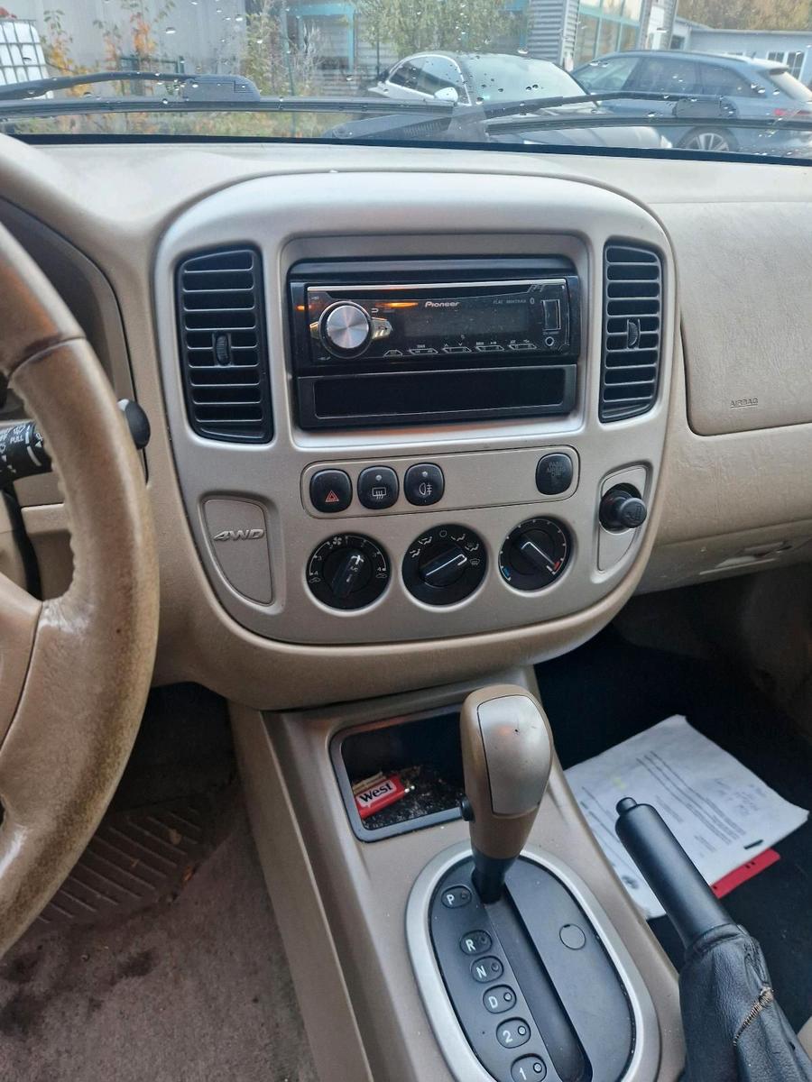 Ford Maverick 2006 — photo 9