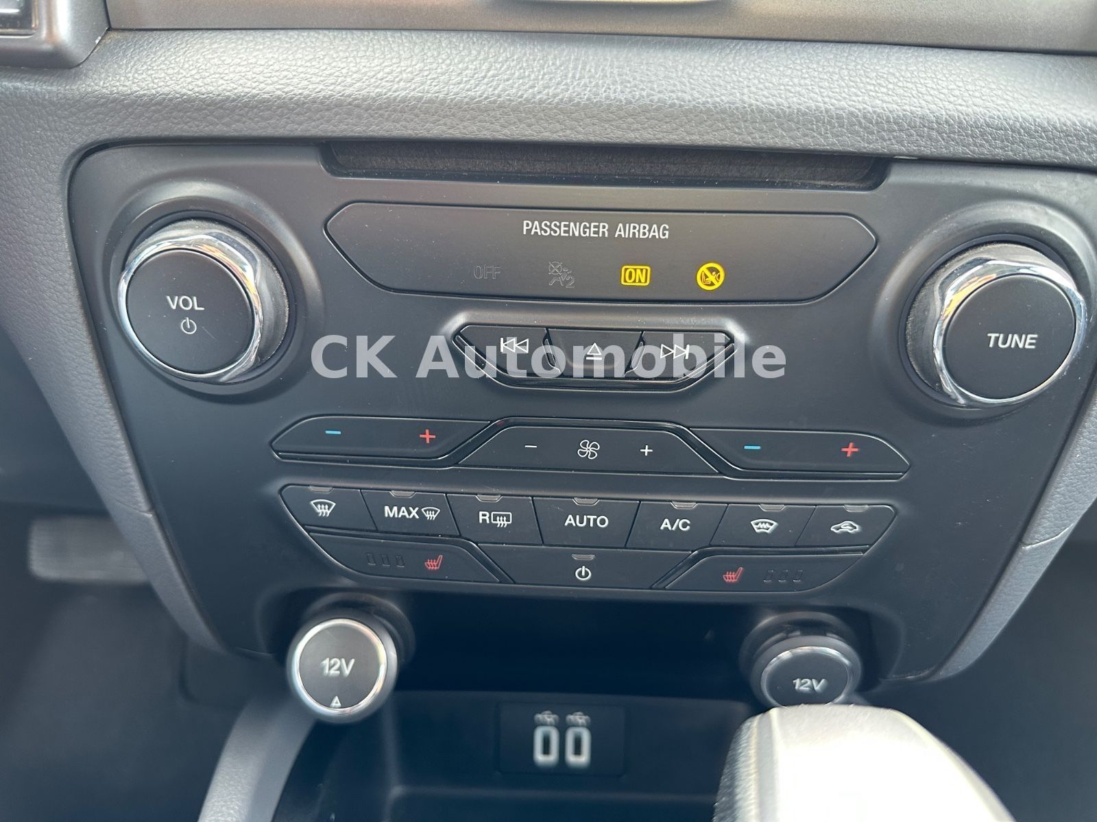 Fahrzeugabbildung Ford Ranger 3.2 TDCi Limited Extrakabine 4x4/Navi/AHK