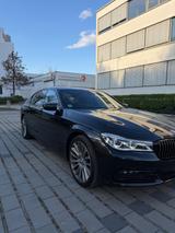 BMW 730d xDrive -Soft-Close/Massagefunktion  - BMW 730 Gebrauchtwagen in München
