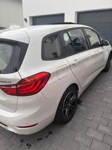 BMW 220 Gran Tourer 220i Steptronic Sport Line S... - weiße BMW 220 Gran Tourer