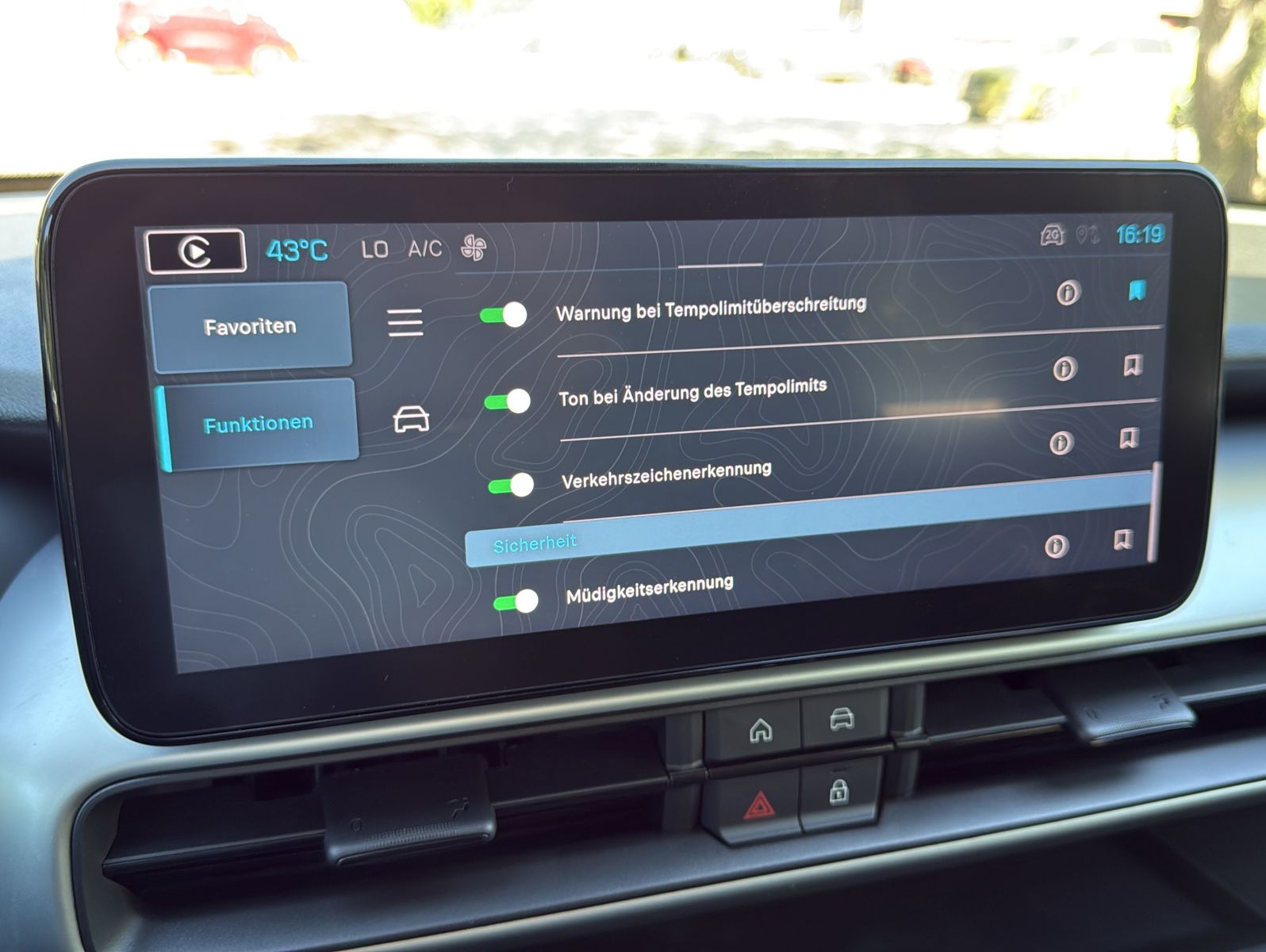 Fahrzeugabbildung Jeep Avenger Altitude Electric Automatik