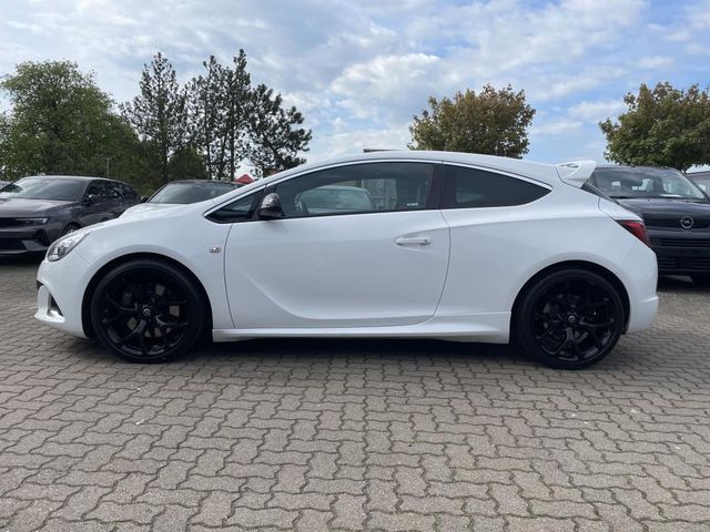 Opel ASTRA GTC OPC 2.0 6G SS