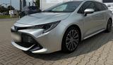 Toyota Corolla Touring Sports NAVI - Toyota Corolla mit Benzin-Antrieb: Kombi, Automatik