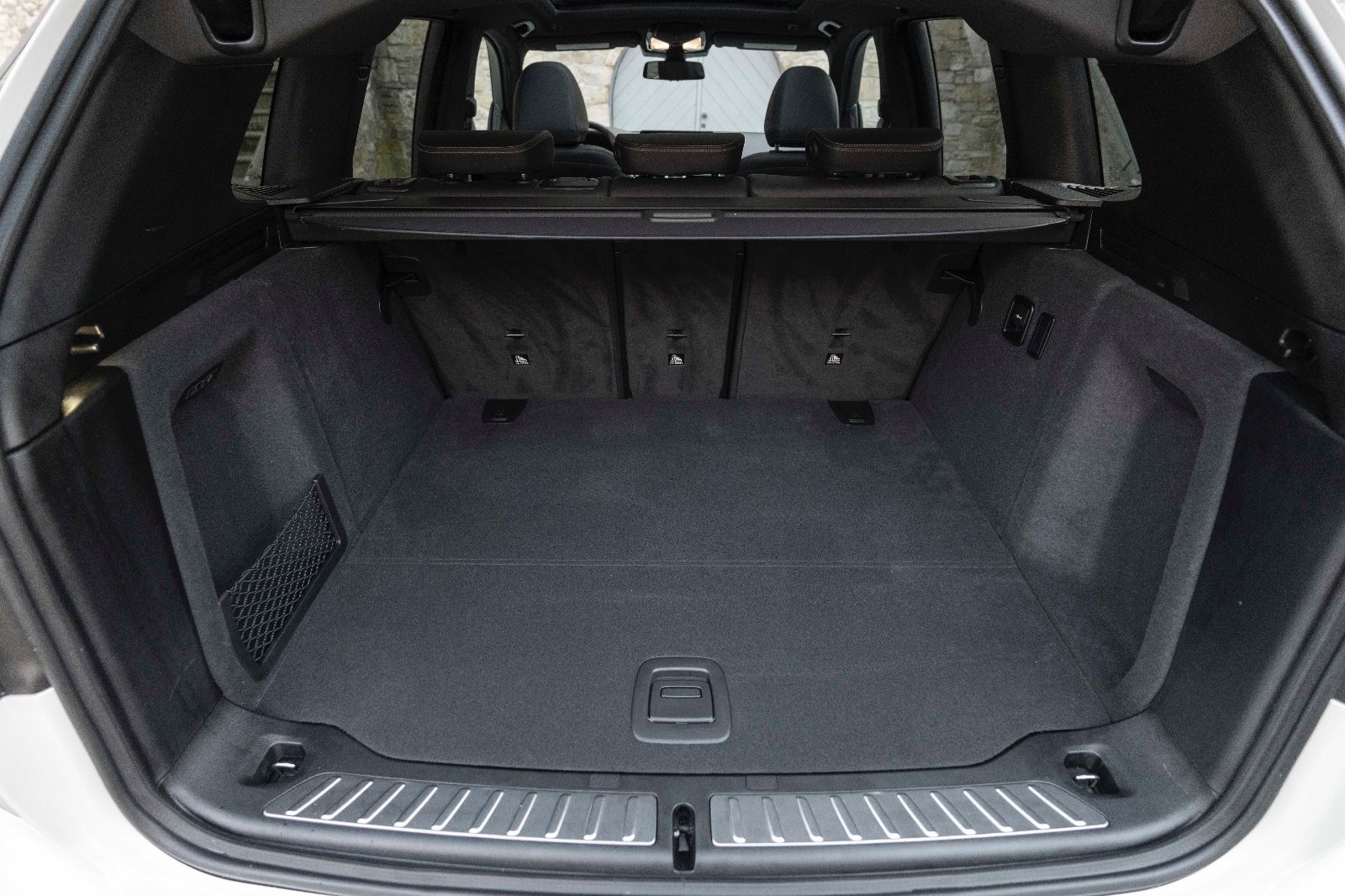 Fahrzeugabbildung BMW X3 xDrive30i HUD LED HIFI KAM NAV PANO SITZH