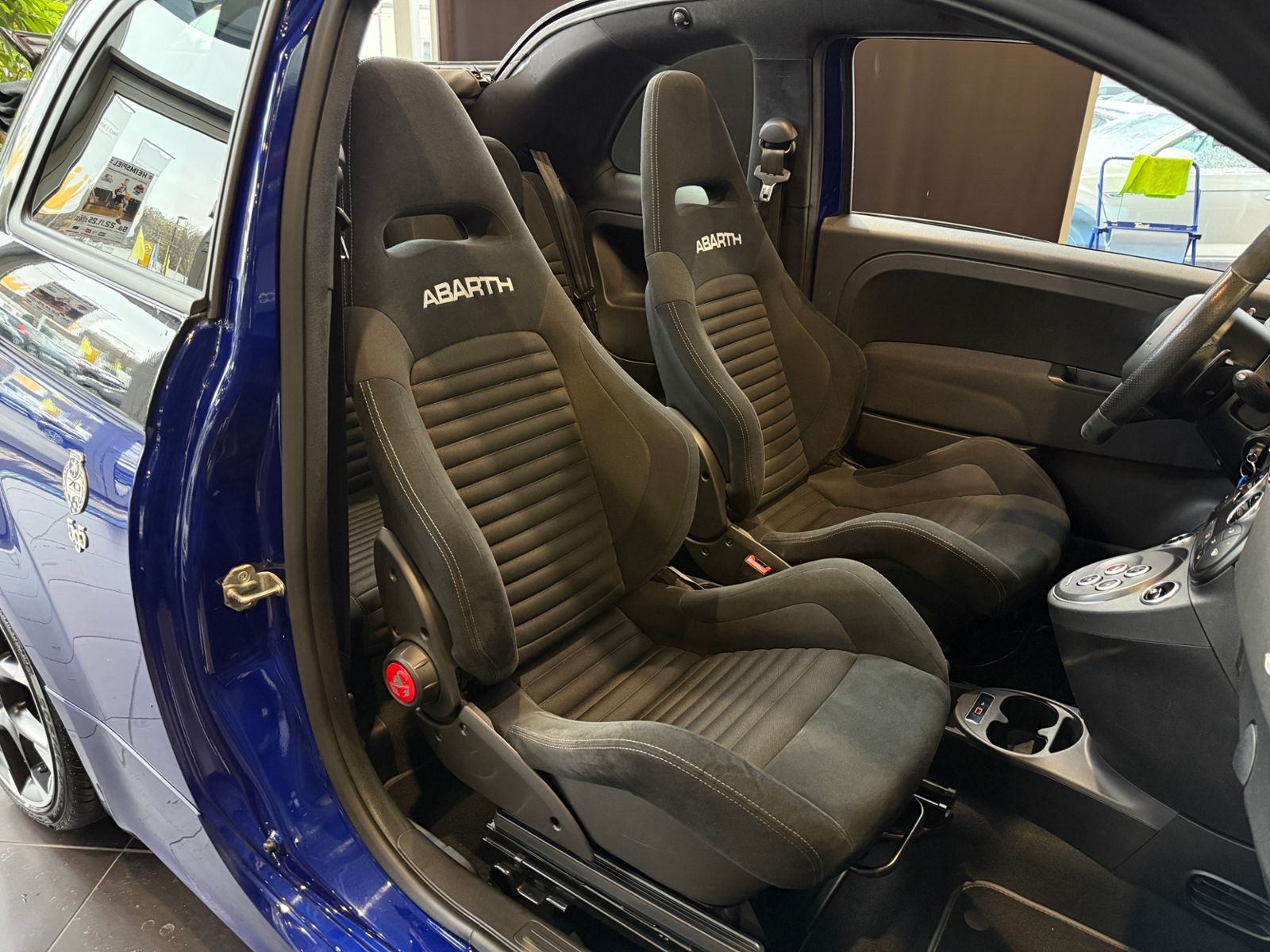 Fahrzeugabbildung Abarth 595C  Competizione CARPLAY BEATS XENON