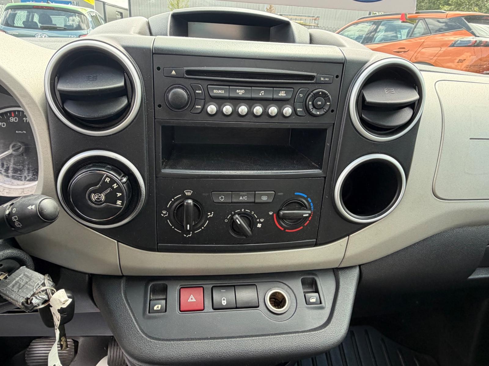 Peugeot Partner Tepee Active+Automatik+Klima+AHK+