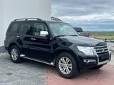 Mitsubishi Pajero 3.2 DI-D Top*NUR 109TKM*1HAND*7SITZER* - Mitsubishi Pajero mit Diesel-Antrieb: Leder, Geländewagen, Automatik
