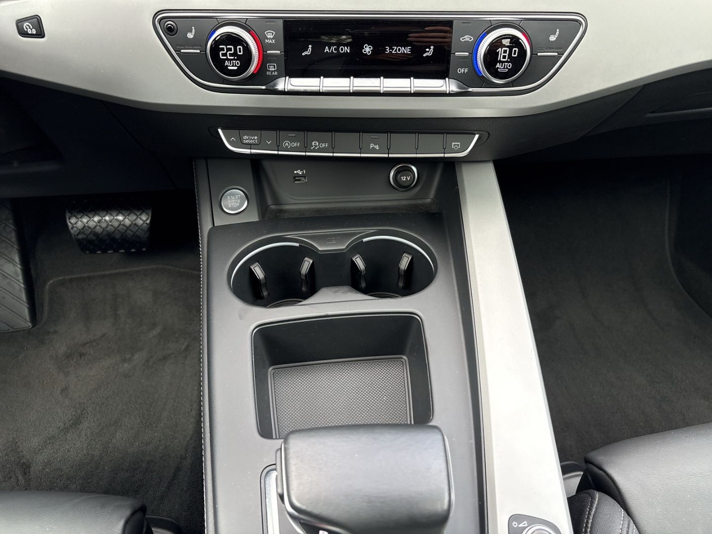 Audi A4 - Bild 15