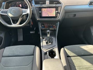 Volkswagen Tiguan - 11