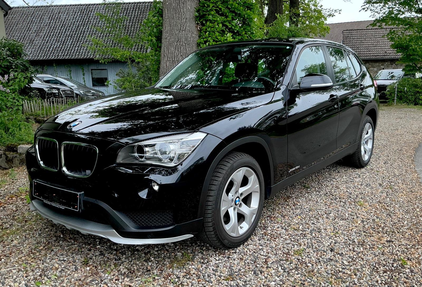 BMW X1 18d xDrive ALLRAD PANO AHK 1. HAND
