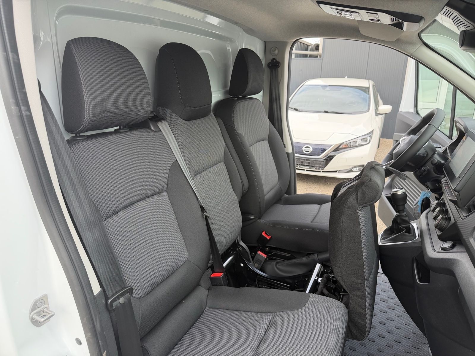 Fahrzeugabbildung Nissan Primastar Kastenwagen L2H1 3,0t N-Connecta *NAVI