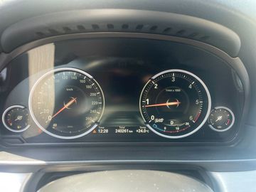 BMW 520 - 11