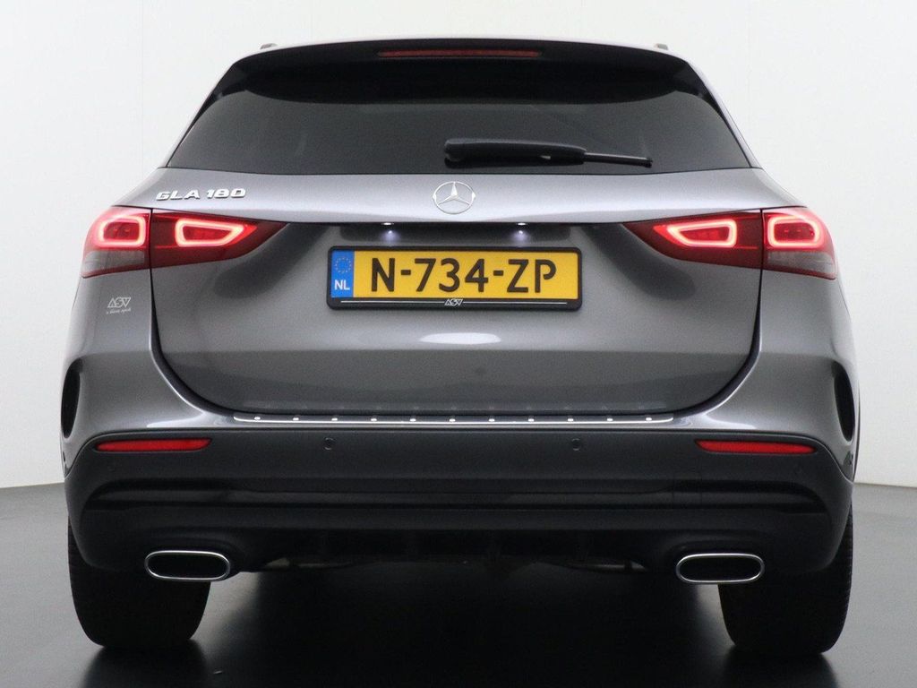 Mercedes-Benz GLA 180 Business Solution AMG | Panorama - Schie