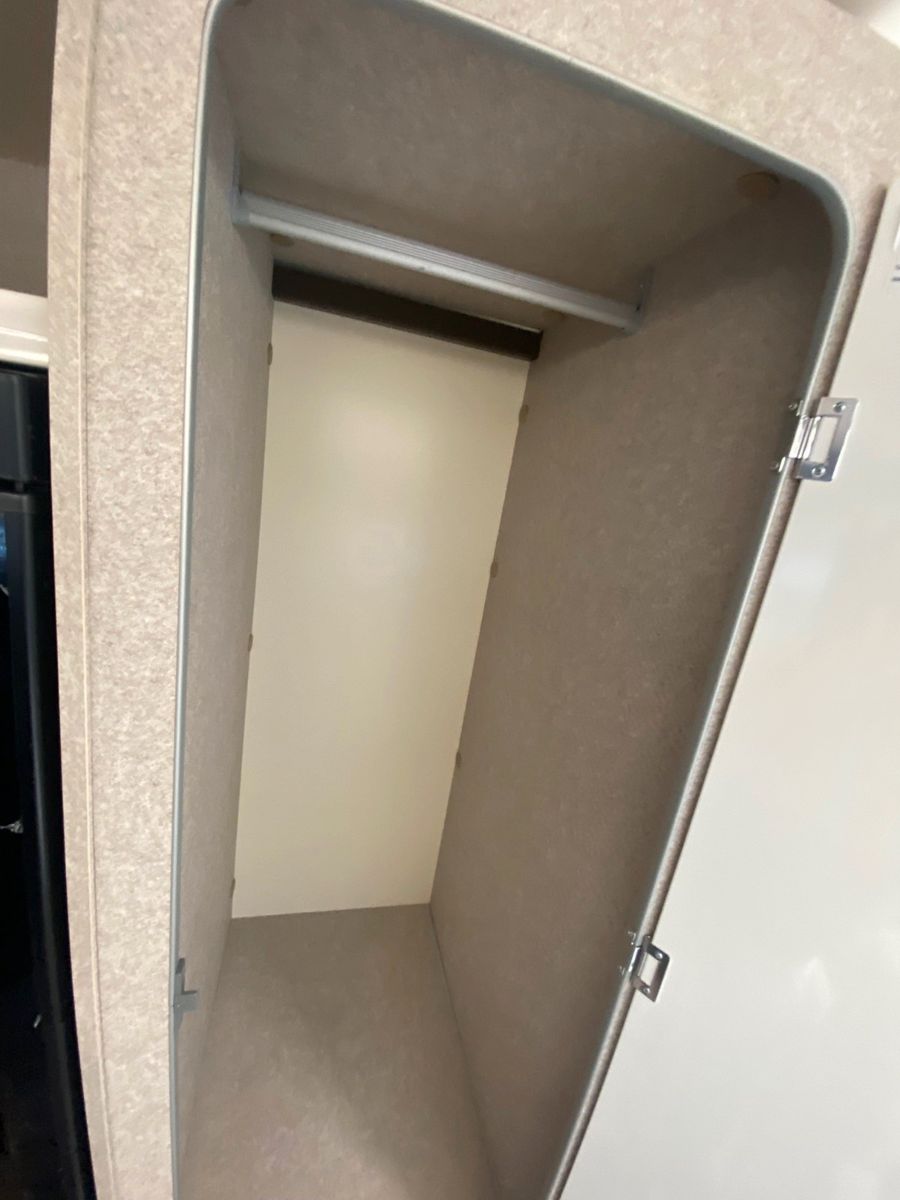 Fahrzeugabbildung Forster A 699 VB *MJ26*165PS*Automatik*RFK*Silver*Alu*