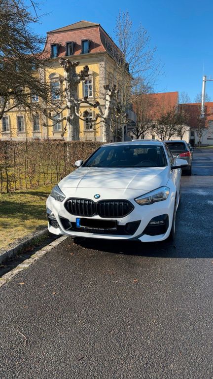 Image of BMW 218