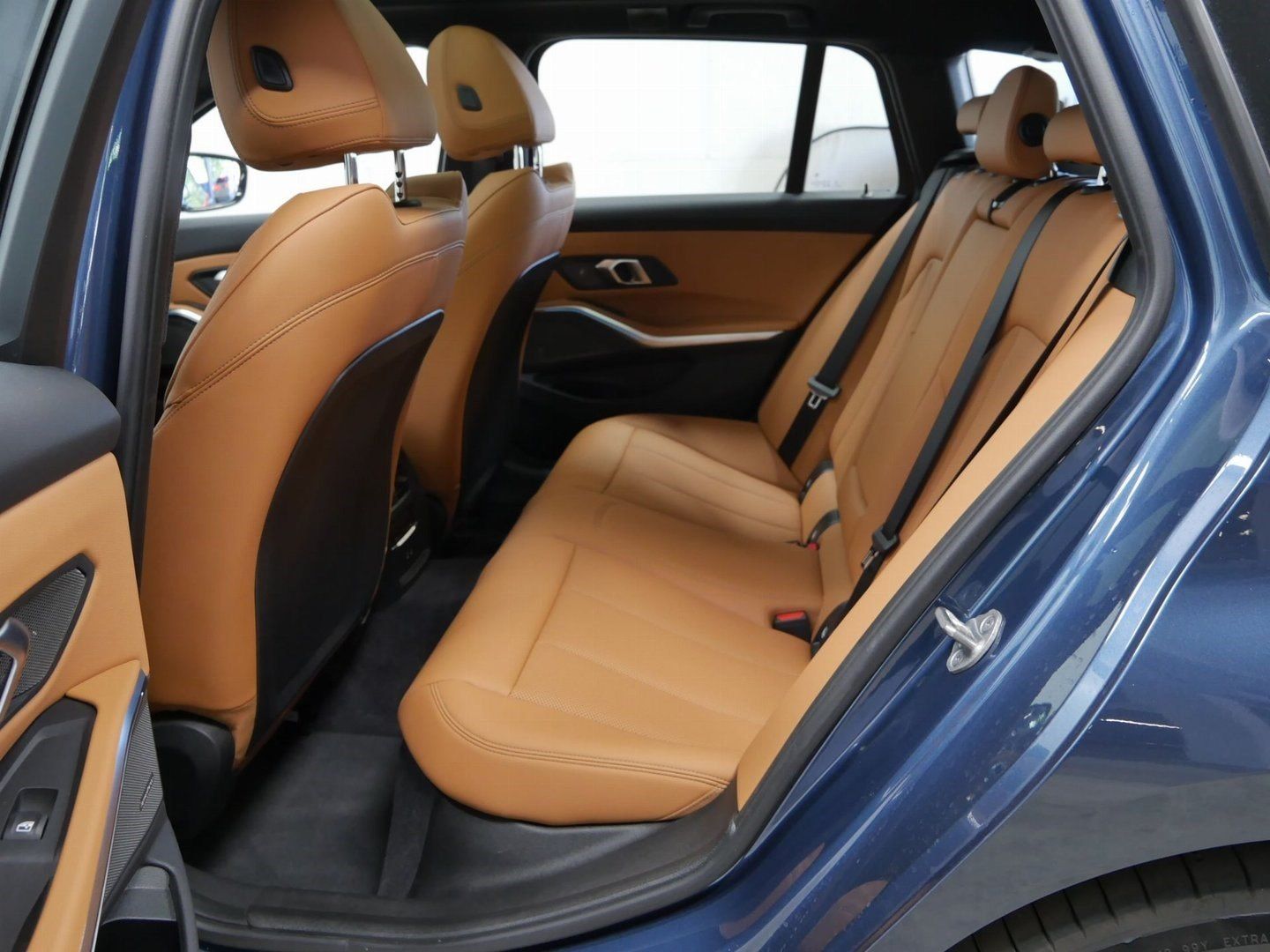 BMW 330 - Bild 7