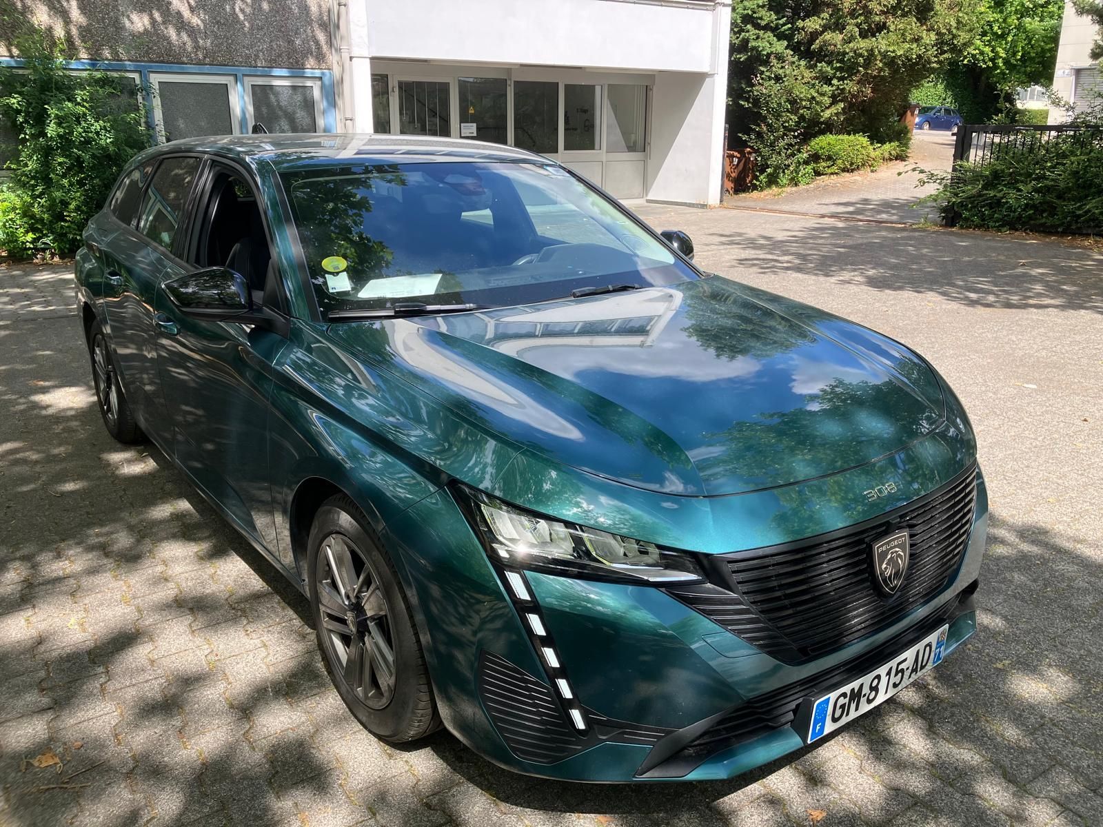 PEUGEOT 308