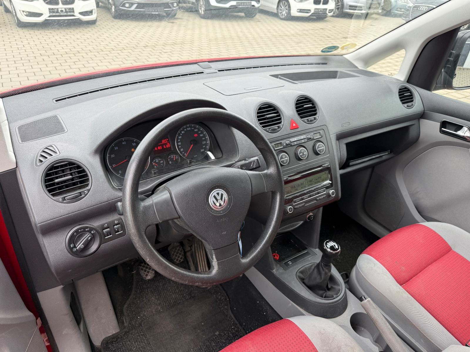 Volkswagen Caddy 2009 — photo 7