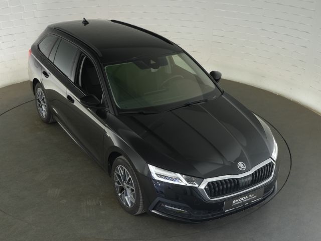Octavia COMBI TOUR TDI DSG+AHK+KLIMA+NAVI+LED-SC