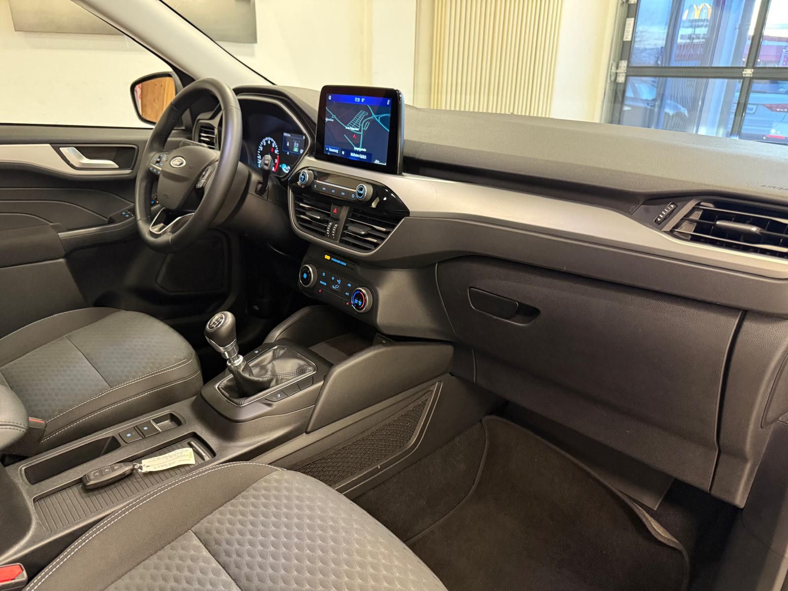 Fahrzeugabbildung Ford Kuga Cool & Connect / 1. HAND / NUR 27TKM