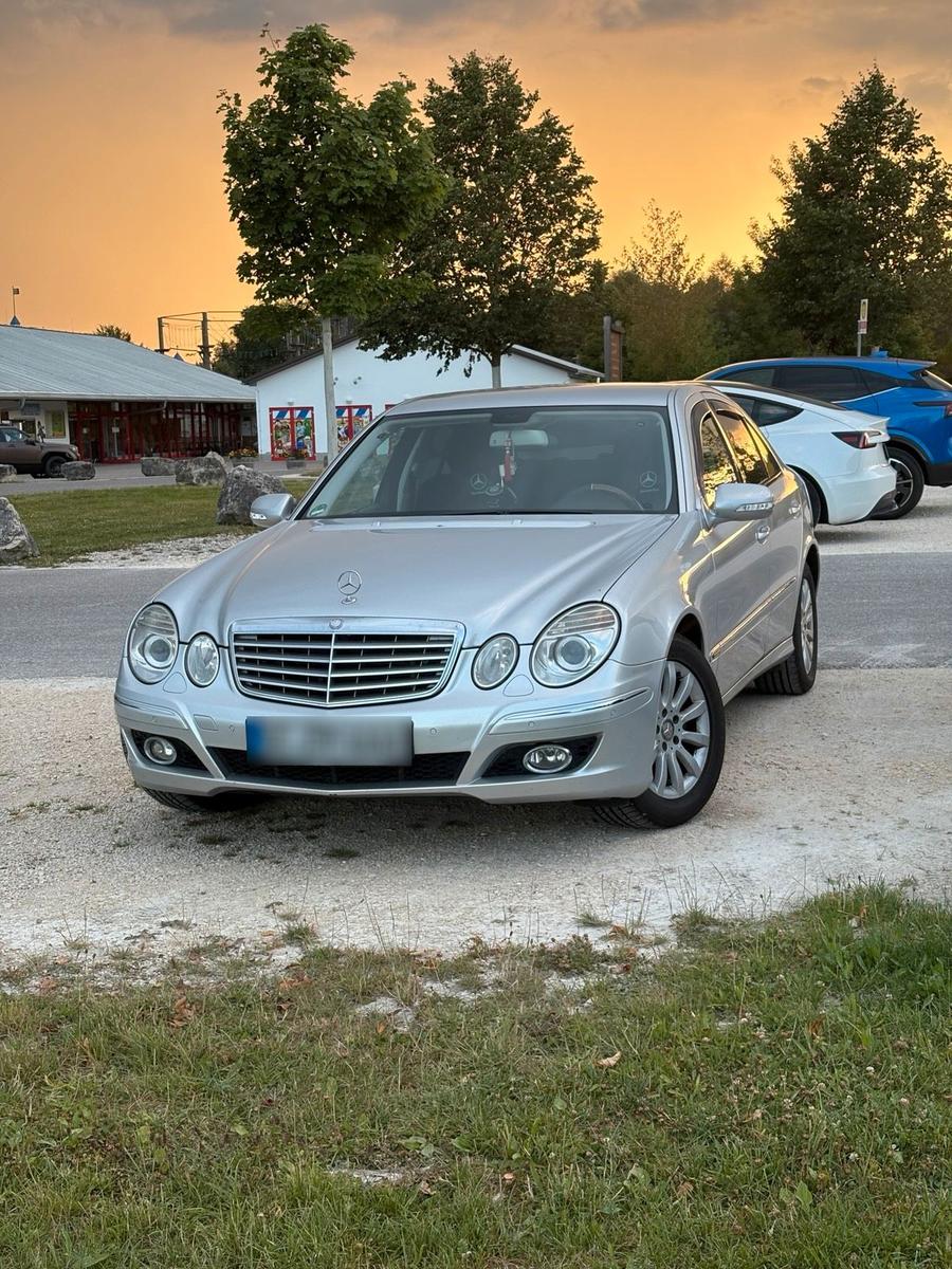 Mercedes-Benz E 320