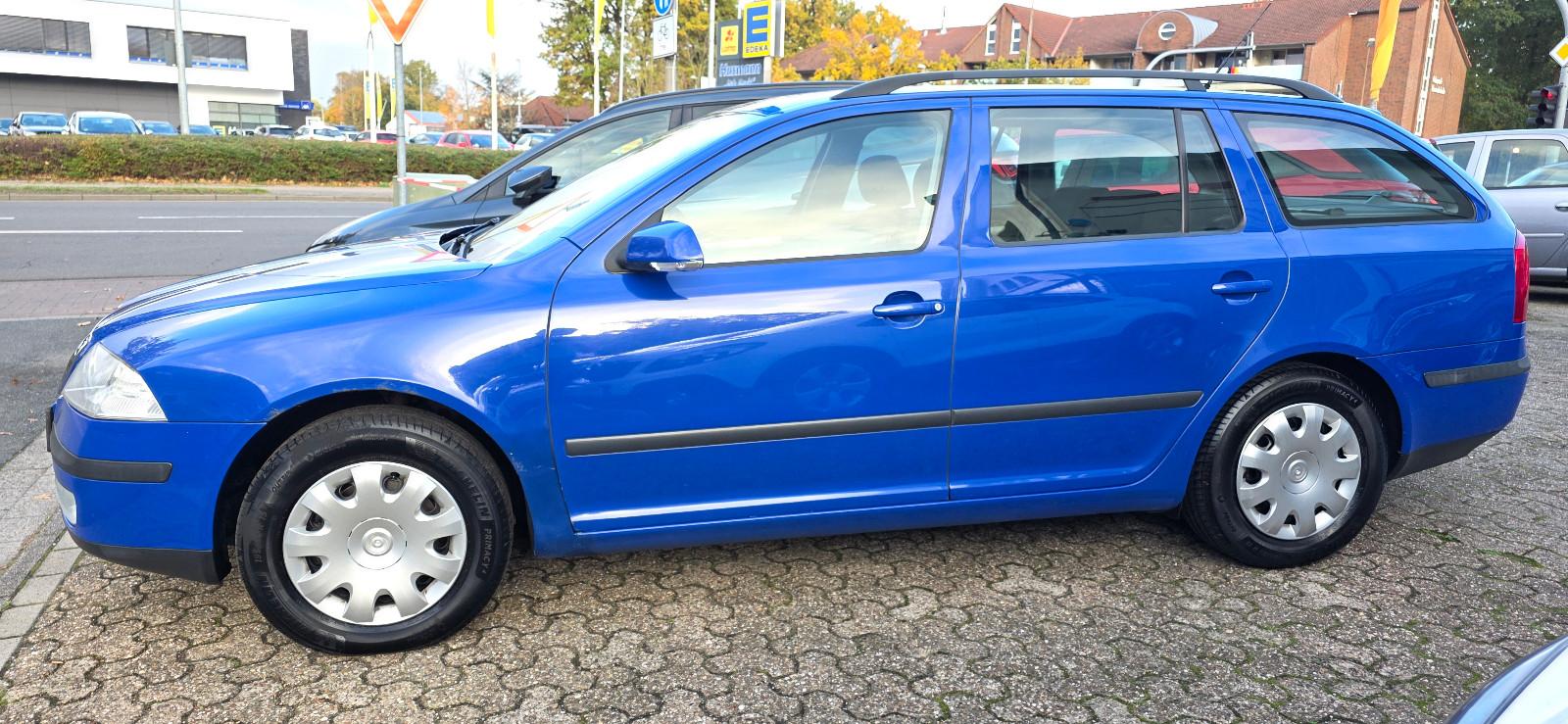 Skoda Octavia 2008 — interior