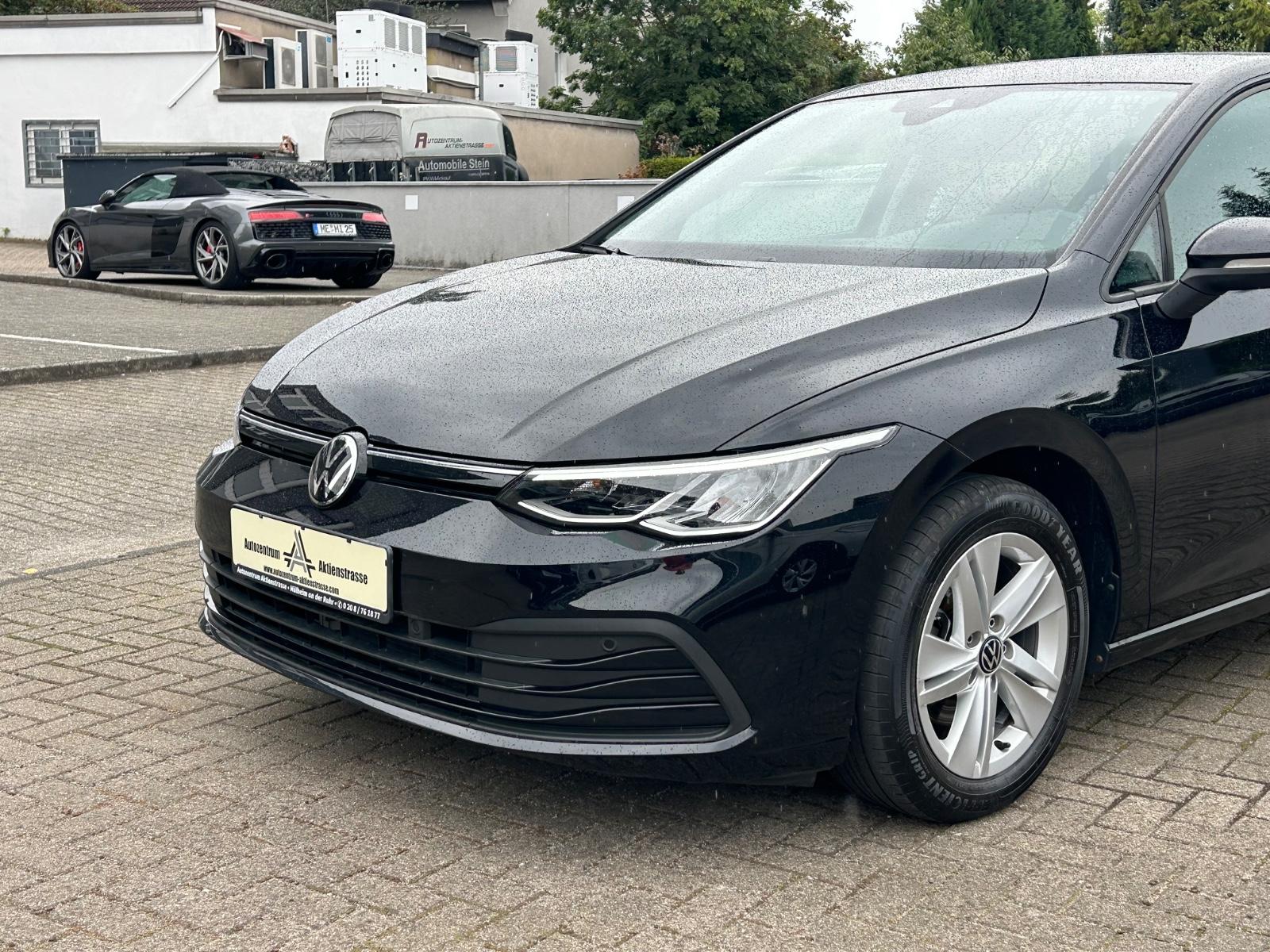 Volkswagen Golf VIII Lim. Life Navi ACC App-Connect PDC