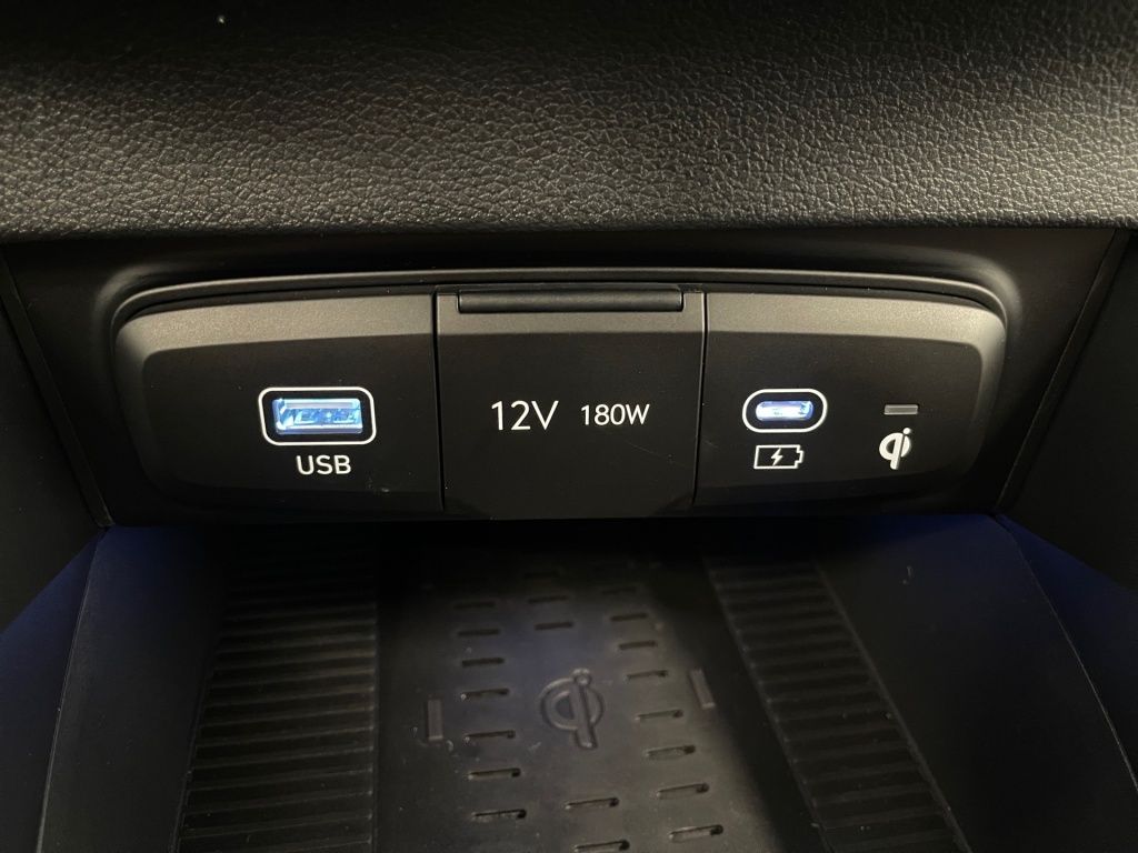 Fahrzeugabbildung Hyundai BAYON FL (MY25) 1.0 T-GDI (100 PS) 6-MT 2WD Prim