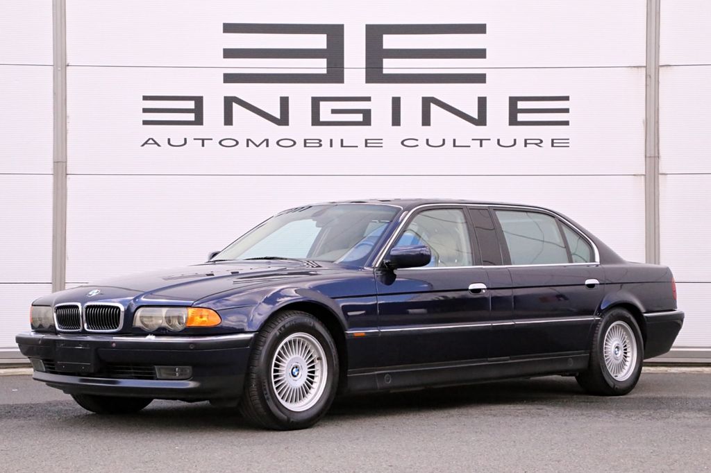 BMW 750