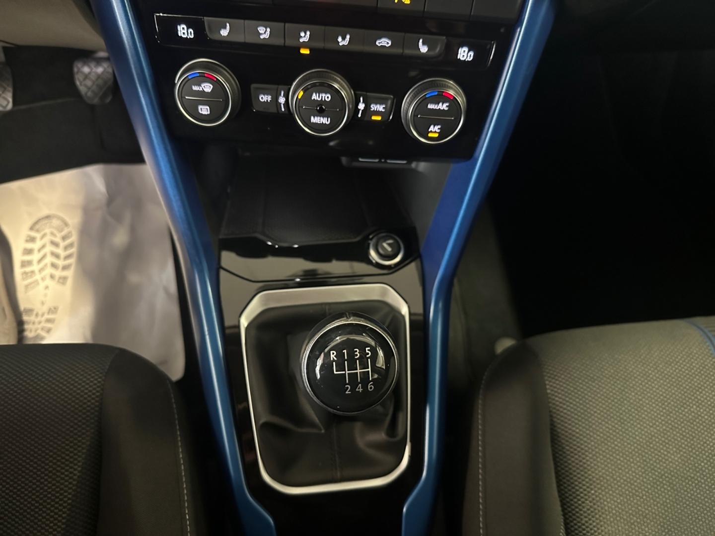 Volkswagen T-Roc 1.5 TSI Style *AHK*Digi CP*Navi*SHZ*PDC v+, миниатюра 24