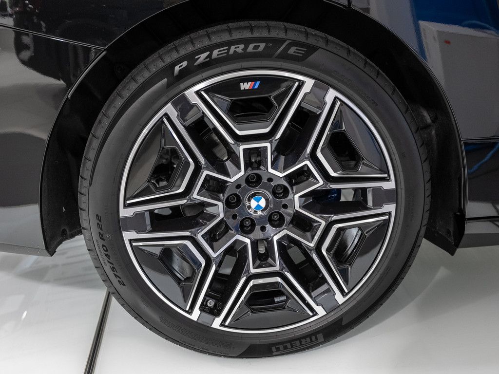 BMW iX - Bild 10