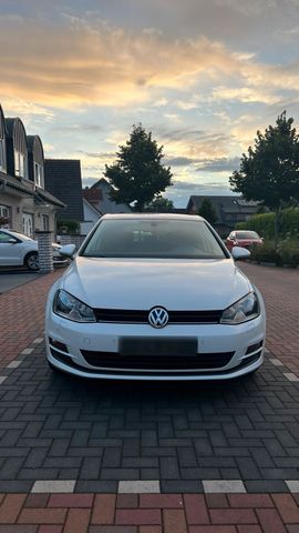 Volkswagen Golf 7 mit Top Ausstattung