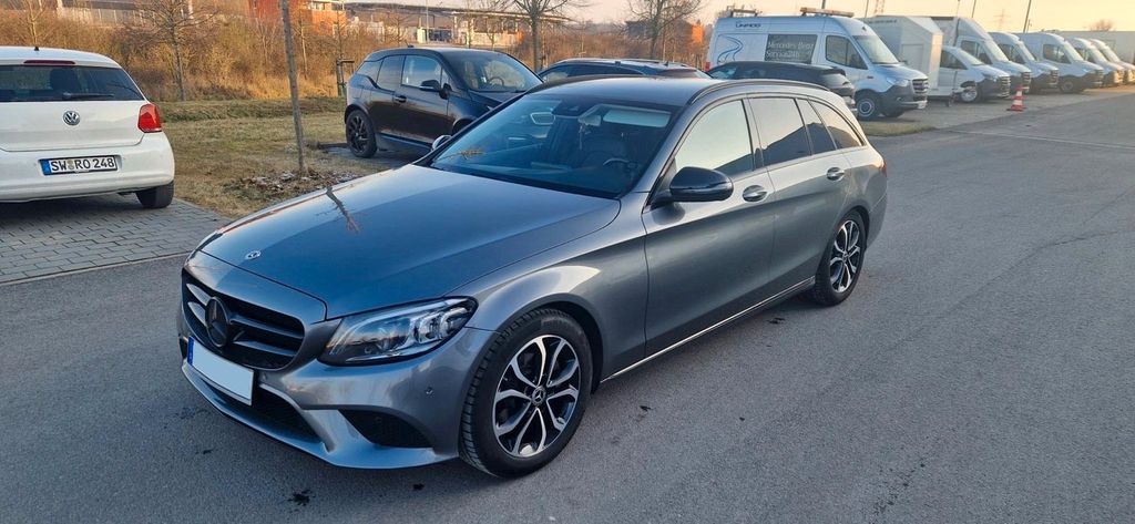 Image of Mercedes-Benz 220