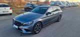 Mercedes-Benz Mercedes Bens 220c dt Avantgard - Mercedes-Benz 220 mit Diesel-Antrieb: Kombi, Automatik