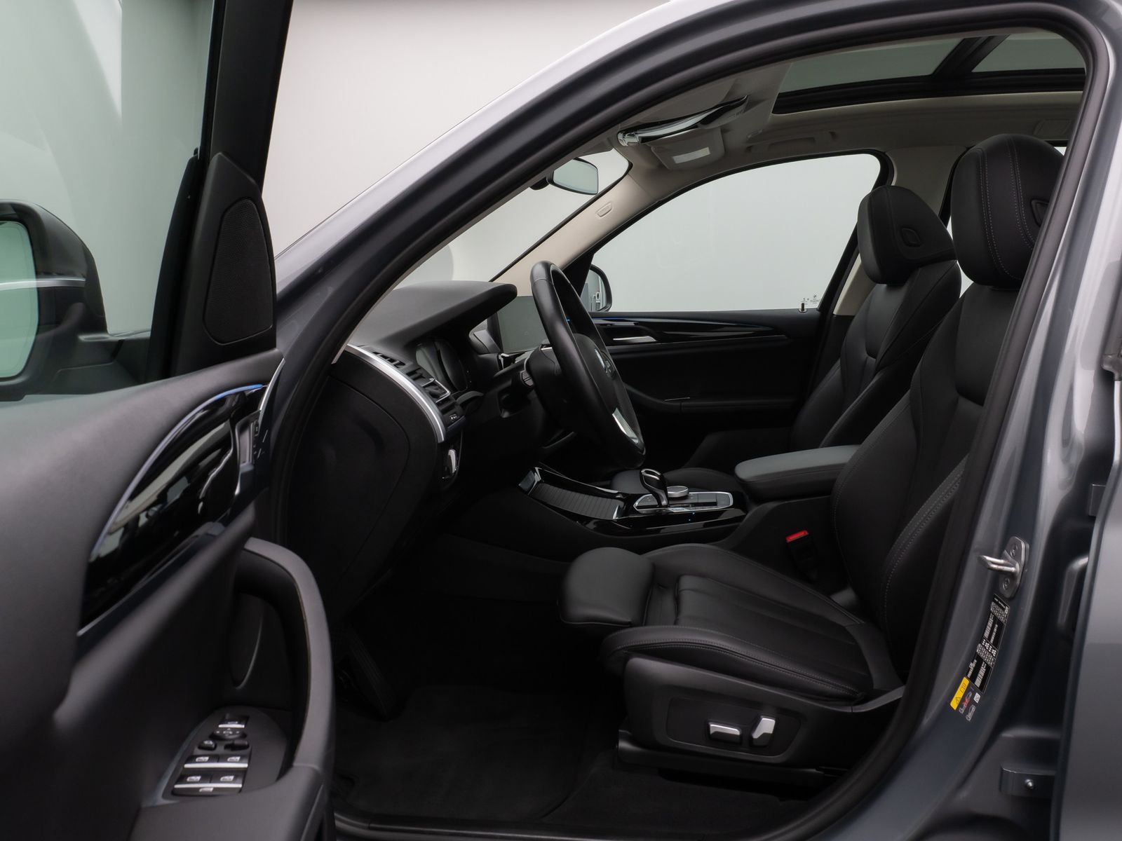 Fahrzeugabbildung BMW X3 xD30e Panorama Kamera DAB HiFi Lenkrhz Sport