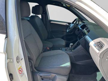 Volkswagen Tiguan - 4