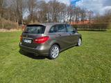Mercedes-Benz B 180 - - Mercedes-Benz B 180: Von Privat