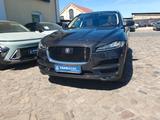 Jaguar F-Pace F-PACE Prestige AWD - Jaguar F-Pace: Prestige