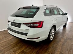 SKODA Superb Combi 2.0 / AHK / CARPLAY / LED / MEMORY SKODA Superb Combi 2.0 / AHK / CARPLAY / LED / MEMORY