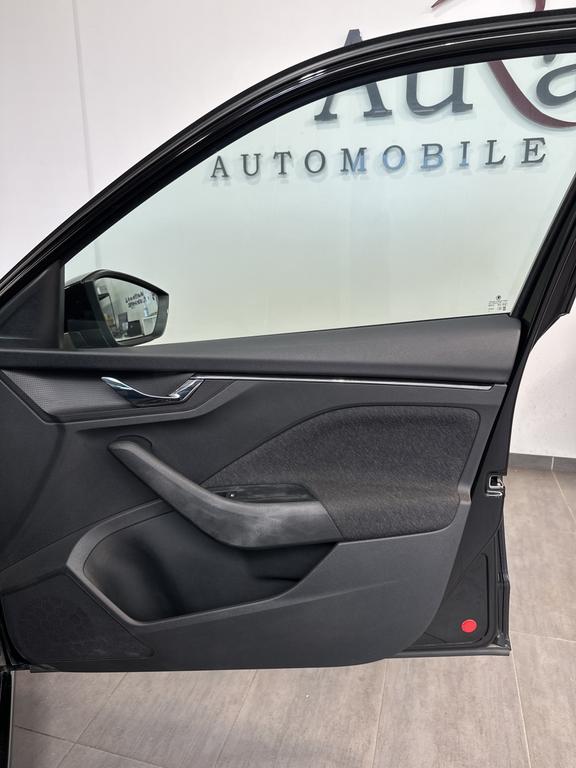 Skoda Scala 2023 г. Чёрный, пробег 49750 км
