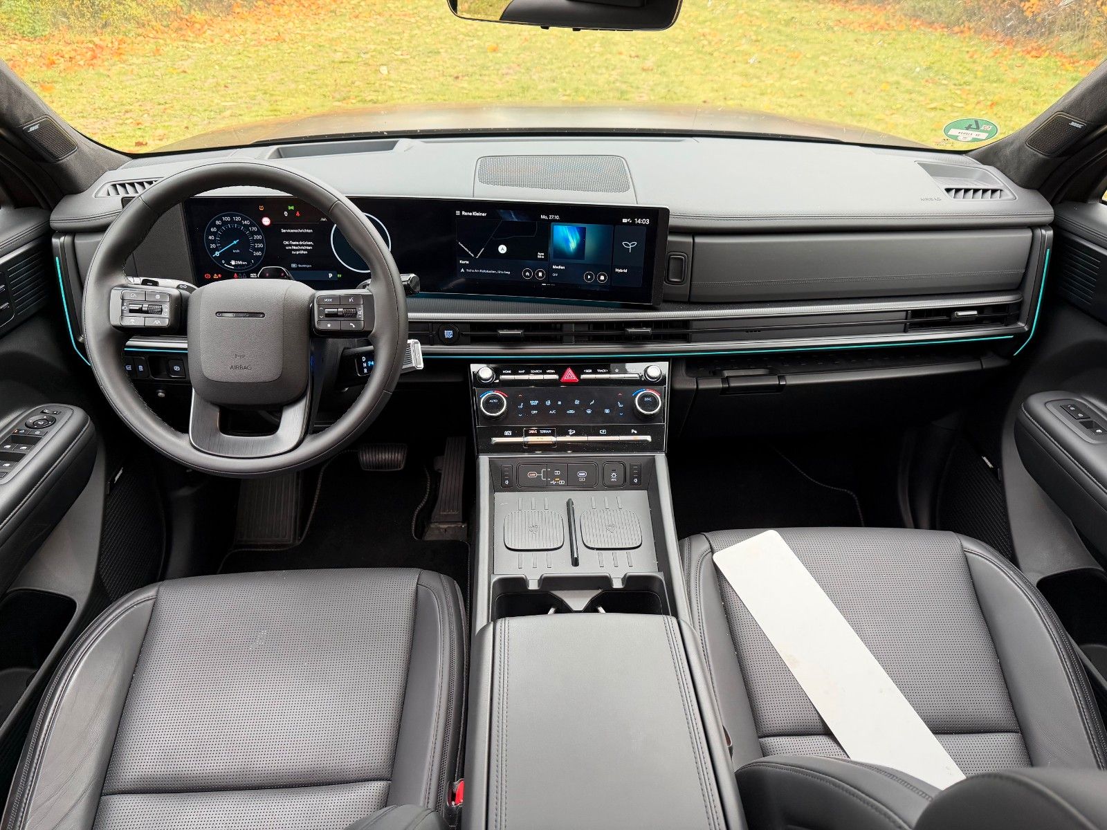 Fahrzeugabbildung Hyundai SANTA FE 1.6T-GDI HEV Blackline *Standhzg*AHK*