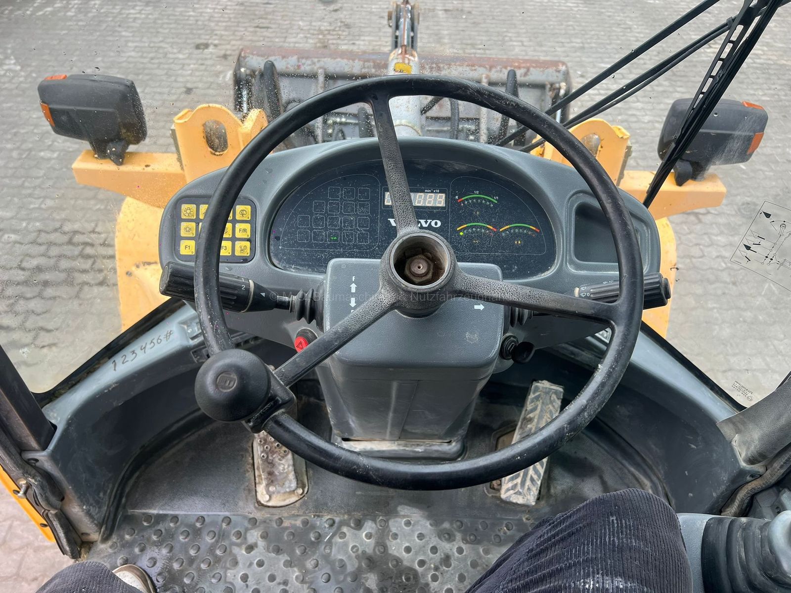 Fahrzeugabbildung Volvo Volvo L30B